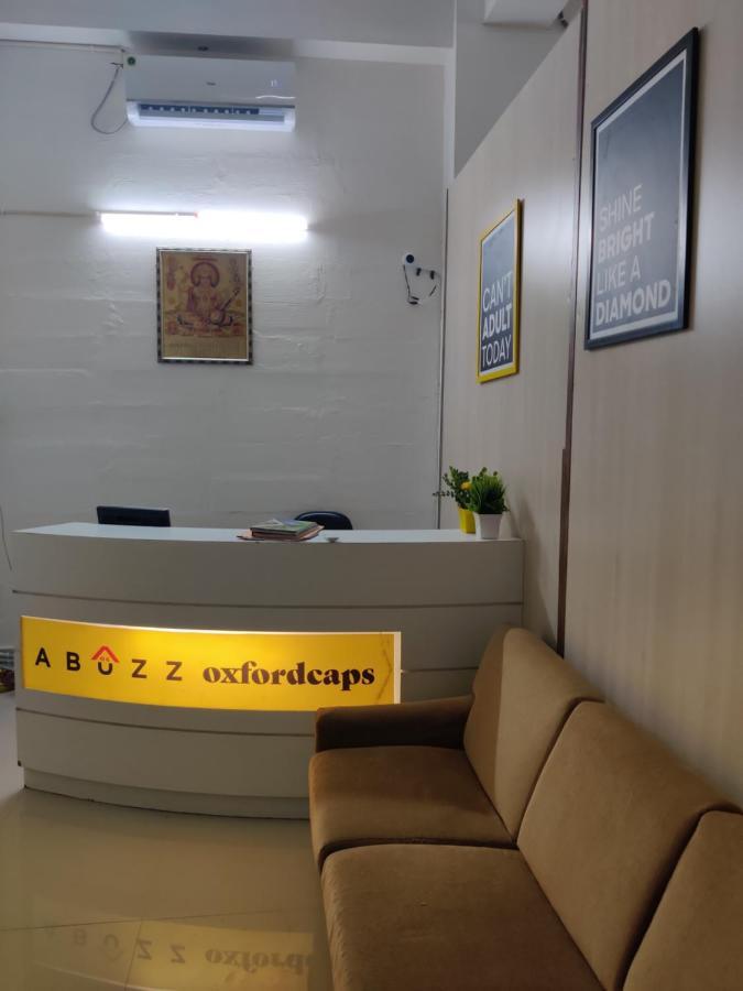 Abuzz Oxfordcaps Imperial Heights Mussoorie Dehradun Hostel Bagian luar foto