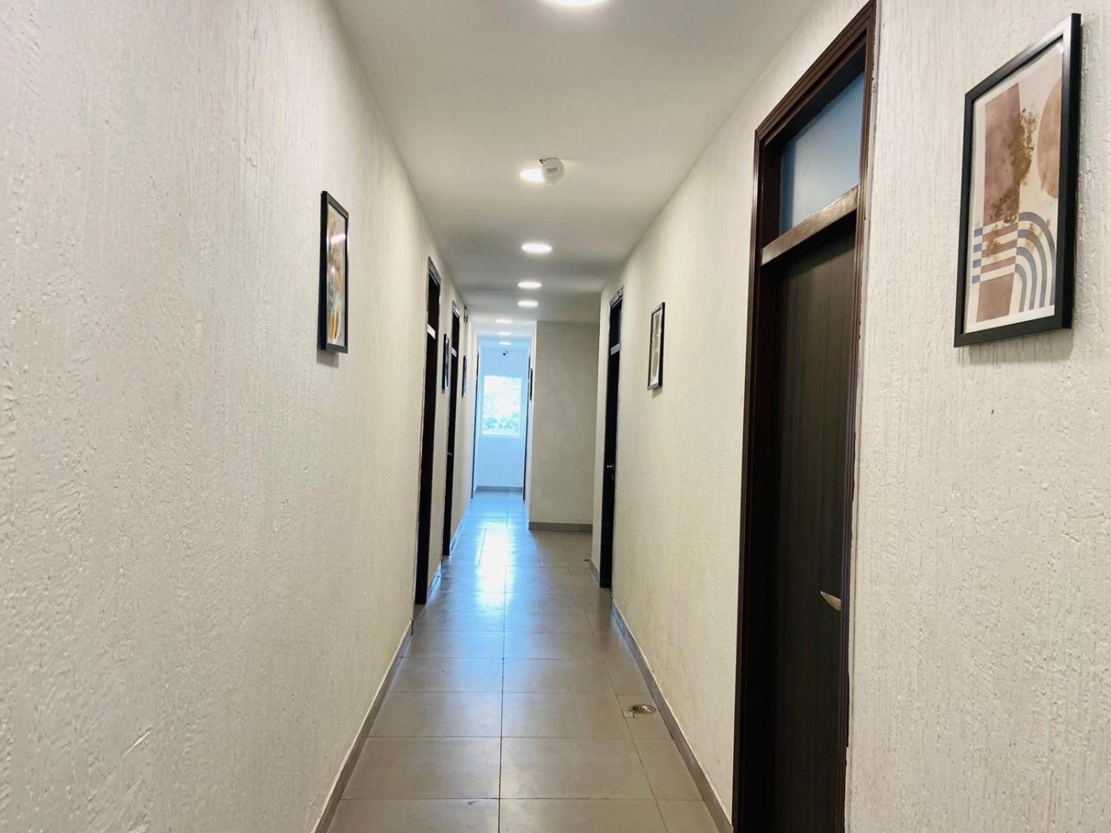 Abuzz Oxfordcaps Imperial Heights Mussoorie Dehradun Hostel Bagian luar foto