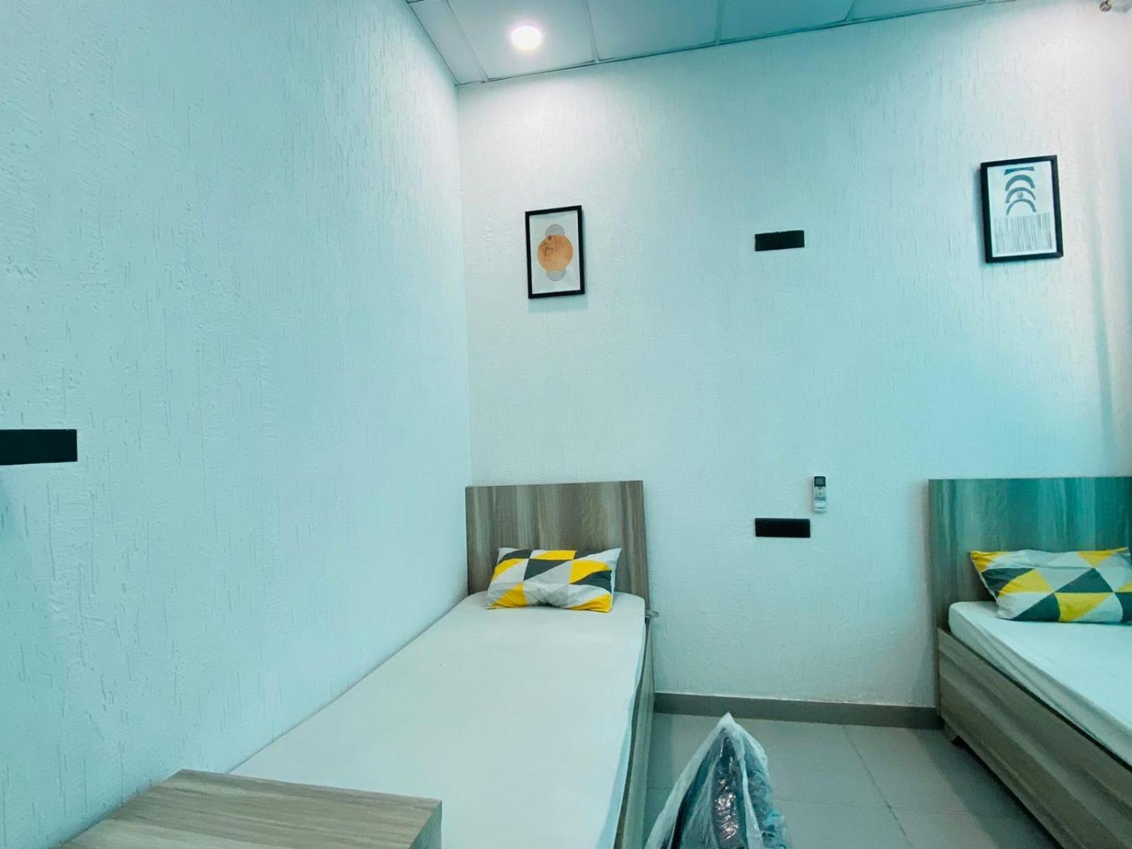 Abuzz Oxfordcaps Imperial Heights Mussoorie Dehradun Hostel Bagian luar foto
